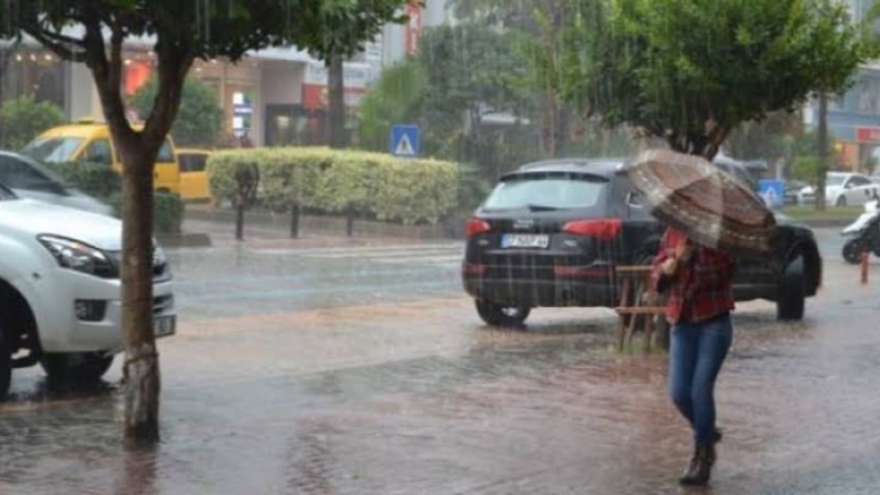 Meteoroloji uyardı: Sel, su baskını, doluya dikkat!