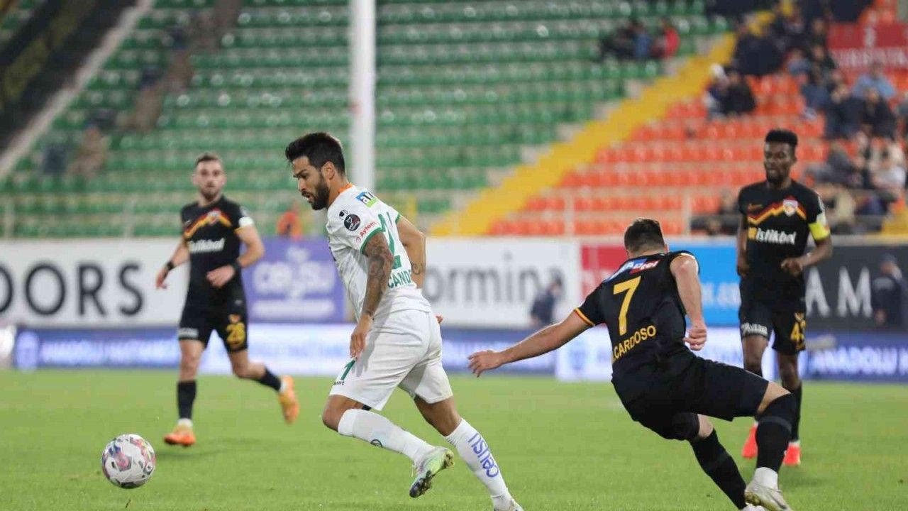 Alanyaspor, Kayserispor'u 3-1 yendi
