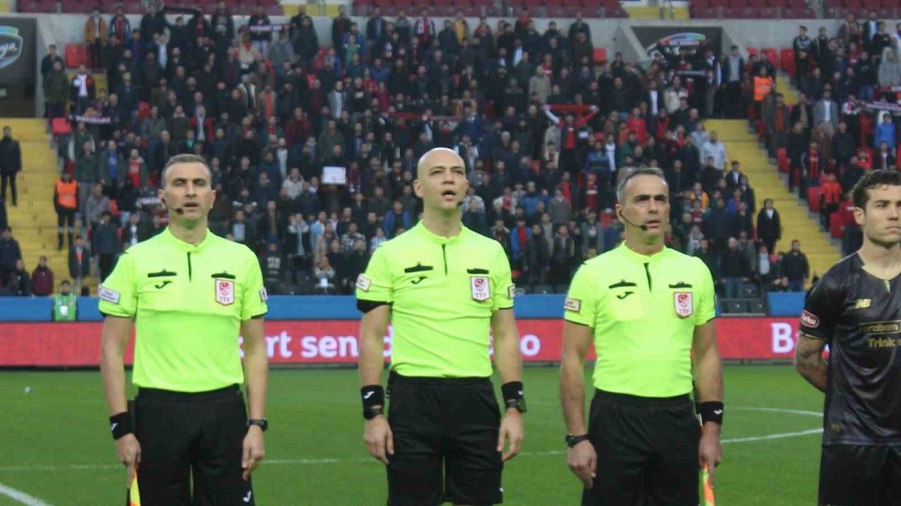 Alanyaspor - Sivasspor maçında Yiğit Arslan düdük çalacak