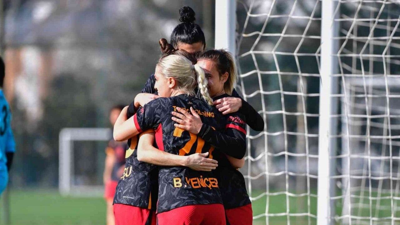 Turkcell Kadın Futbol Süper Ligi: Galatasaray: 5 - 1207 Antalyaspor: 0