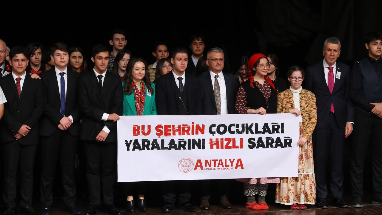 Atatürk'ün Antalya'ya Gelişinin 93. Yıldönümü törenle kutlandı