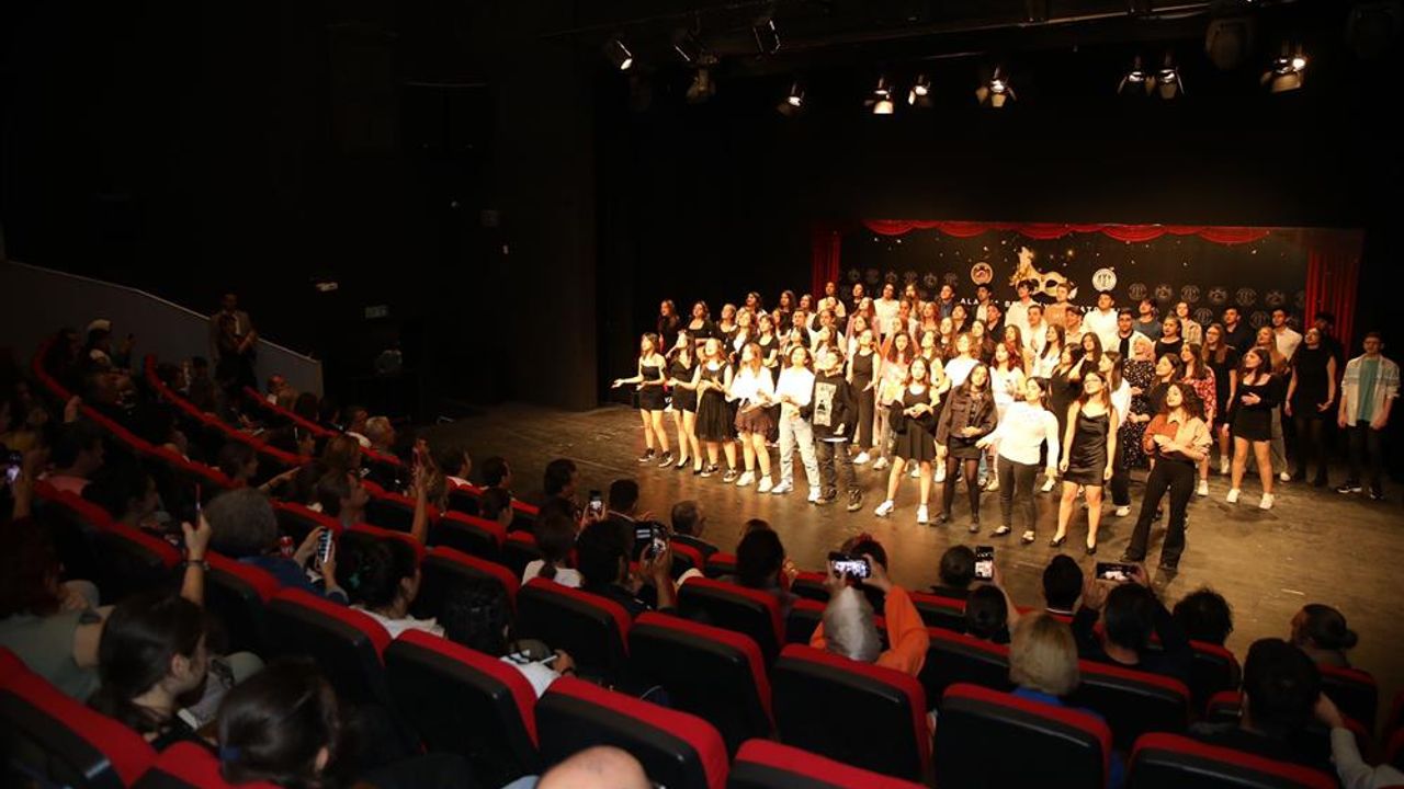 Alanya'da Liselerarası Tiyatro Festivali başladı