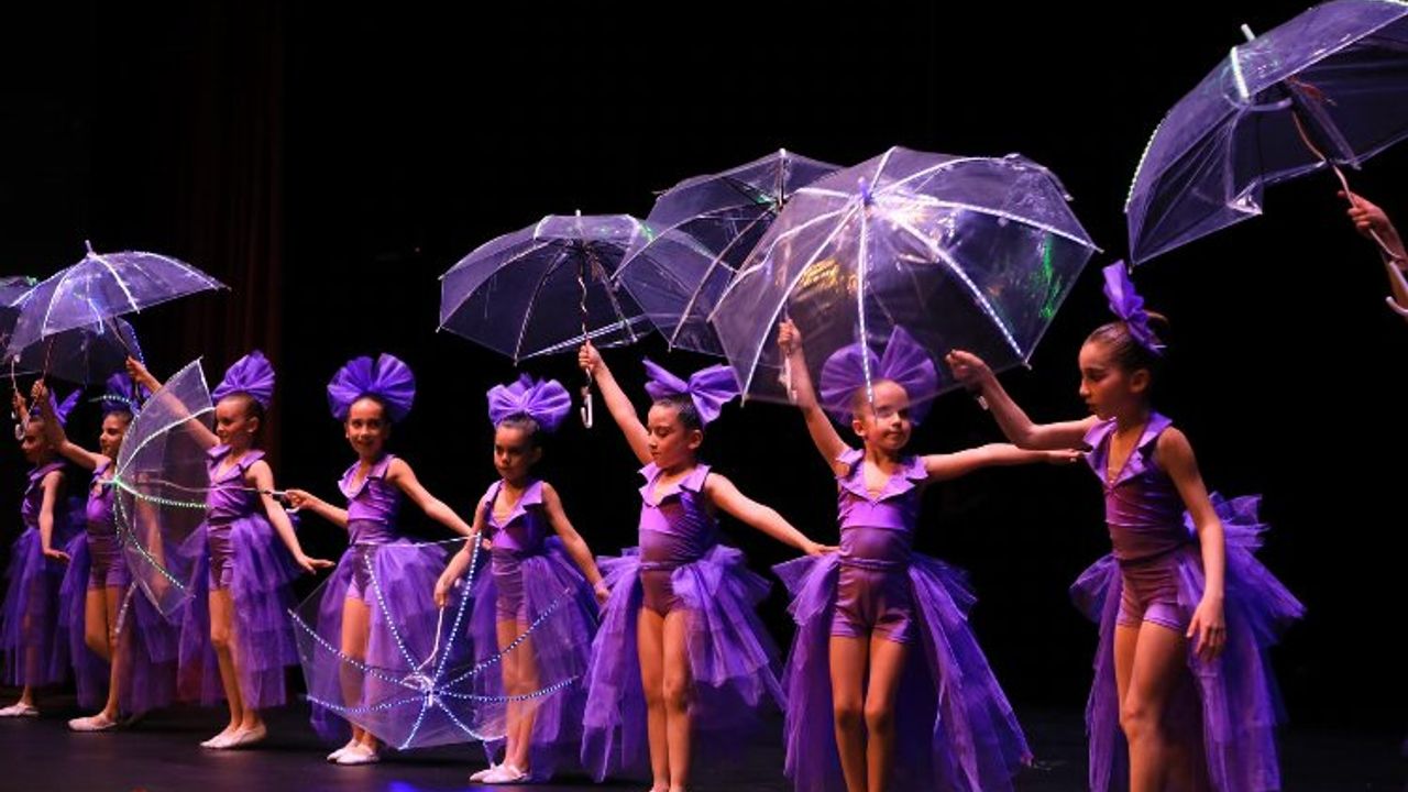 Muğla'da 'Bi Dünya Dans' büyüledi