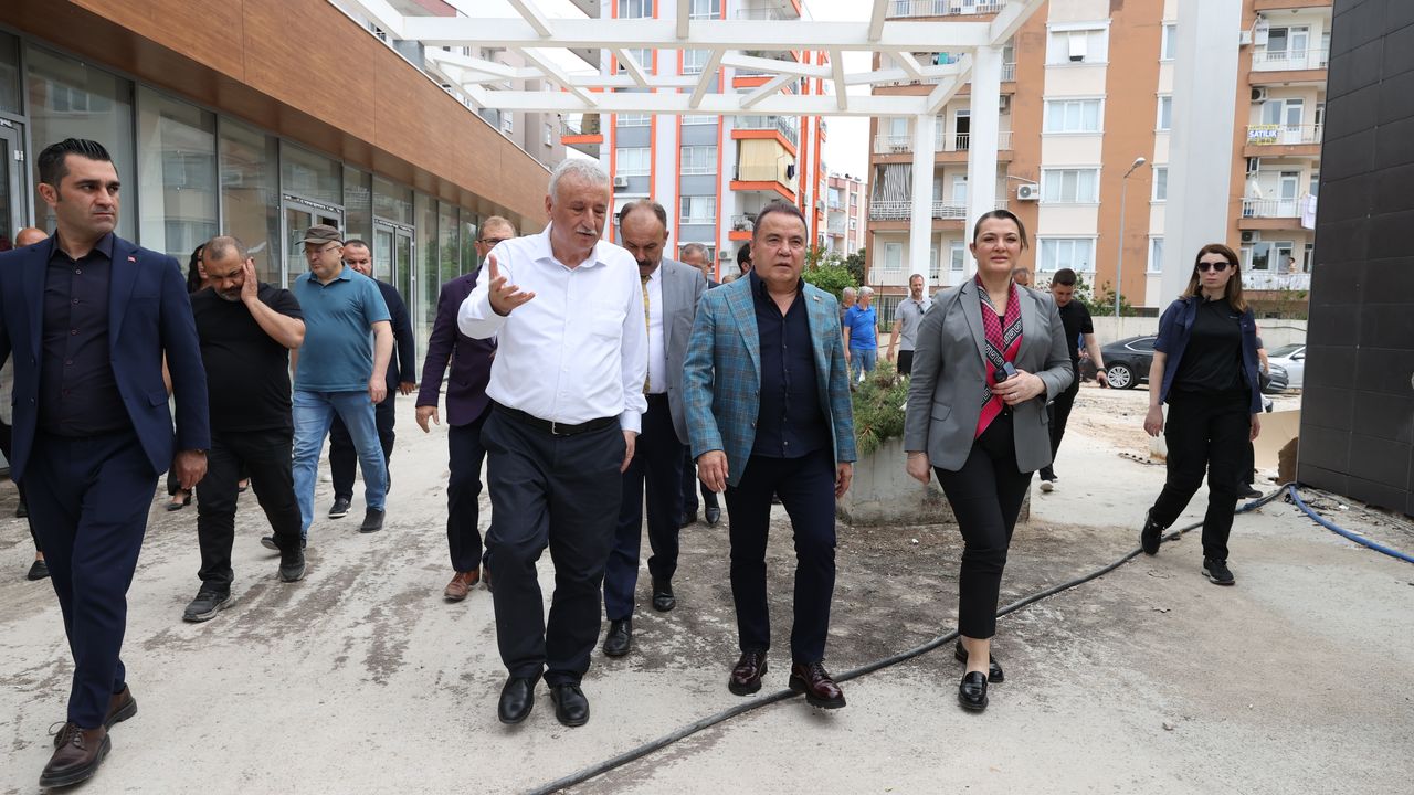 Başkan Böcek: 'Sedir Spor Kompleksi Cumhuriyet Bayramı’nda açılacak'