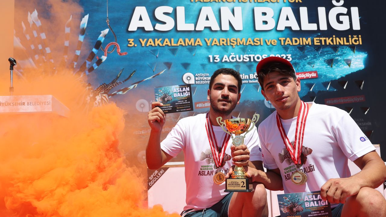 Antalya'da Aslan Balığı Avlama Yarışması düzenledi