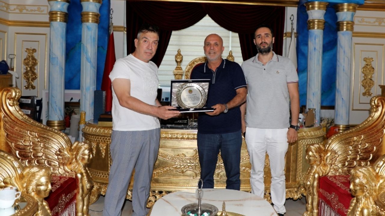 Alanyaspor Başkanı Çavuşoğlu Kırbıyık'ı ziyaret etti