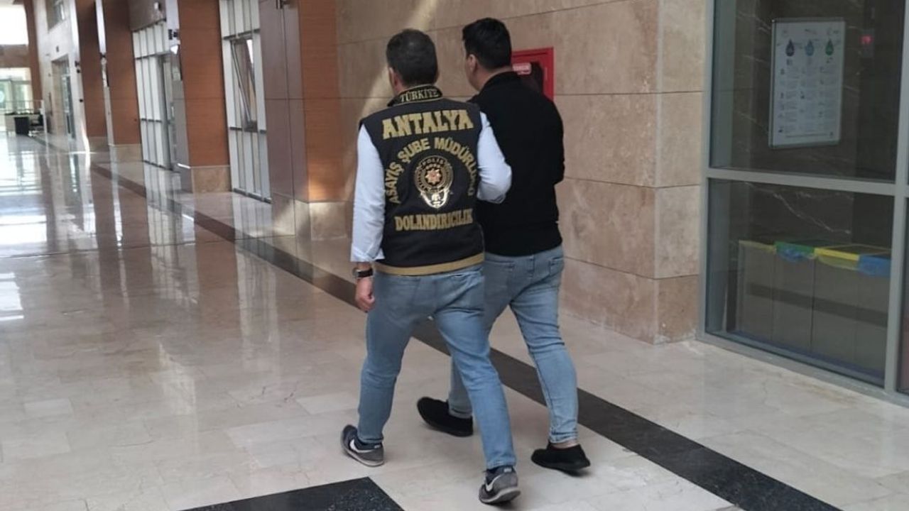 Antalya'da 2 dolandırıcı, 1 hırsız şüpheli yakalandı