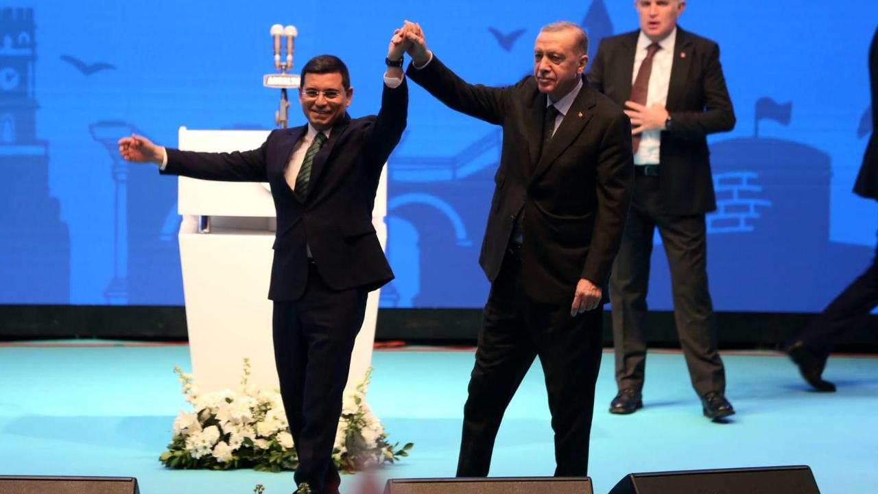 Erdoğan:  “Hakan kardeşim, tecrübesiyle Antalya’ya hizmete hazır”