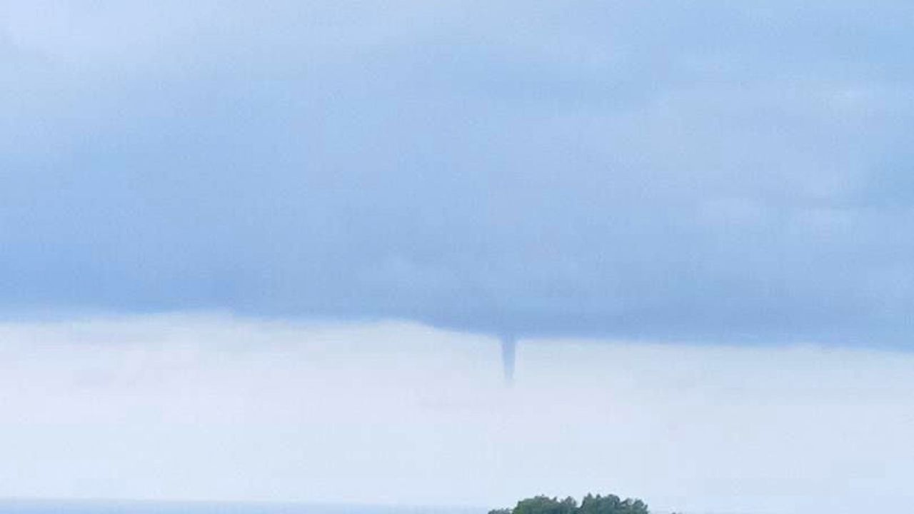 Alanya'da denizde hortum çıktı