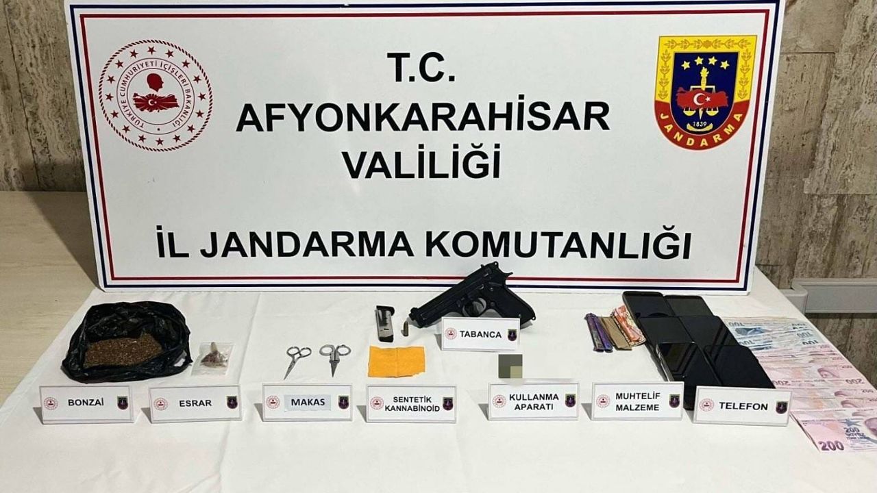 Jandarmadan uyuşturucu operasyonu: 4 şüpheli