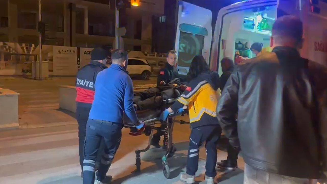 Otomobille çarpışan motosikletli yaralandı