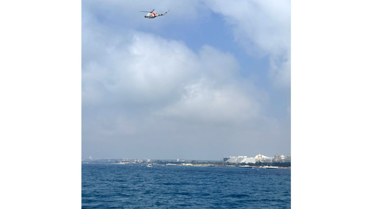 Antalya'da denizde kaybolan otel çalışanı aranıyor