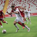 Antalyaspor evinde Orfa Yapı Pendikspor'a 3-2 mağlup oldu
