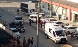 Hasta almaya giden ambulans otomobille çarpıştı