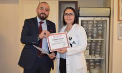 Başhekim Karahan'dan sağlık çalışanlarına başarı belgesi