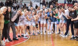 İzmitli Periler Play-Off’a zaferle başladı