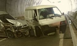 Alanya'da tünellerde iki araç çarpıştı