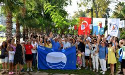 Antalya Muratpaşa'nın plajlarına mavi bayrak