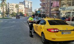 Alanya’da taksiciler denetlendi!