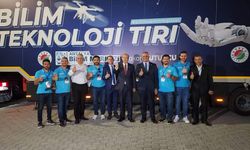 KKTC Cumhurbaşkanı Tatar, Mobil Bilim Teknoloji Tırı’nı gezdi