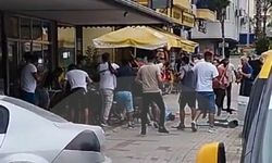 Alanya'da sokak ortasında sopalı kavga!