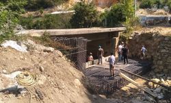 Alanya’nın kırsal yollarında bakım onarım çalışmaları sürüyor