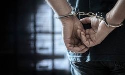 Alanya’da aranan 13 yıl hapis cezası bulunan şahıs yakalandı