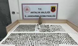 Antalya'da tarihi eser kaçakçılığı: 5 gözaltı