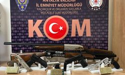 Antalya'da silah ticareti: 3 gözaltı