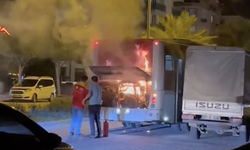 Alanya’da halk otobüsü yandı