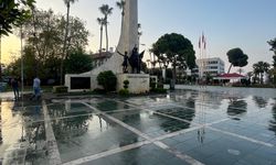 Alanya Atatürk Anıtı ve meydan temizlendi