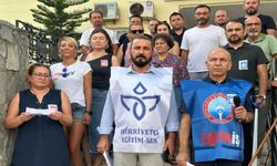 Alanya’da eğitimcilerden büyük protesto: “Eğitimde tasarruf olmaz”