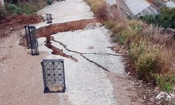 Alanya'da yol çöktü: Ulaşım durduruldu