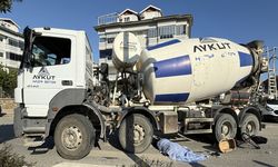 Alanya'da eşi kazada öldü, şoförün serbest kalmasına tepki gösterdi