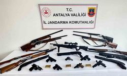 Alanya'da silah ve mühimmat kaçakçılığı operasyonu