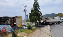 Asfalt kamyonu faciası: Gazipaşa’da durak ve kamyonete çarpıp devrildi