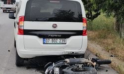 Duran araca çarptı: 1 yaralı