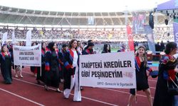 MAKÜ'de mezuniyet coşkusu