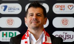 Antalyaspor'da Emre Belözoğlu istifa etti