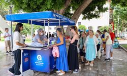 Geleneksel aşure ikramları devam ediyor