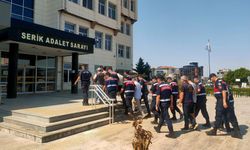Jandarma aranan 7 şüpheliyi yakaladı