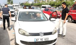 Antalya'da direksiyon başında ölü bulundu
