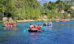 Köprüçay rafting tutkunlarının ilgi odağı oldu