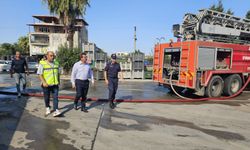 Antalya'da soğuk hava deposunda çıkan yangın söndürüldü