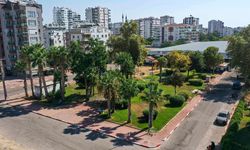Ferdi Zeyrek'in adı Muratpaşa'da parkta yaşatılacak