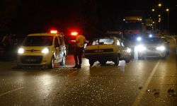 Otomobiller çarpıştı: 2 yaralı