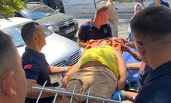 Bacağına demir korkuluk saplanan çocuk hastanelik oldu