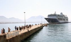 İngiliz turistler kruvaziyerle geldi