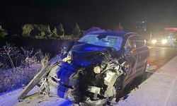 Otomobille traktör çarpıştı: 6 yaralı