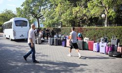 Antalya'da eğitim görecek üniversite öğrencilerine otogarda özel karşılama